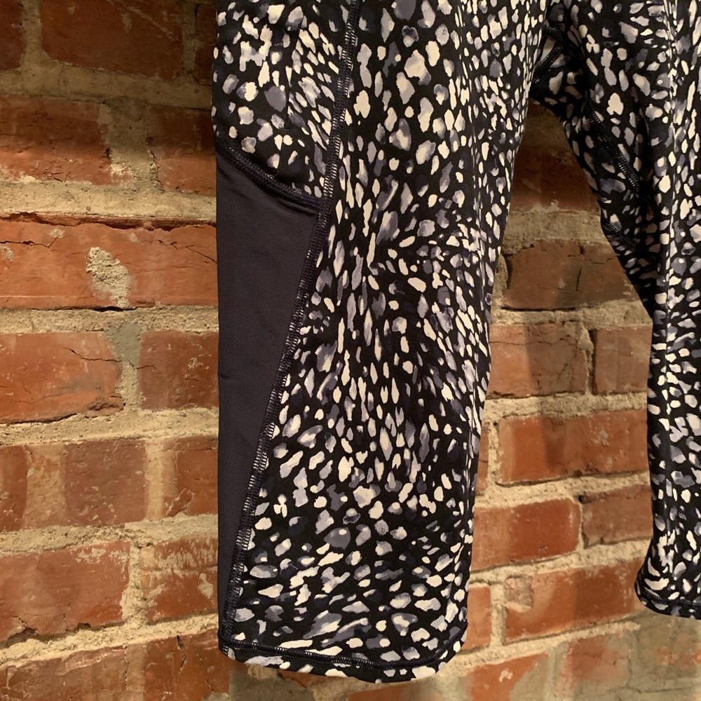 Athleta All In Crop Legging | Womens Large - Picture 5 of 12